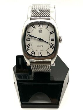 Classic Men’s White Dial Quartz Watch New Unworn